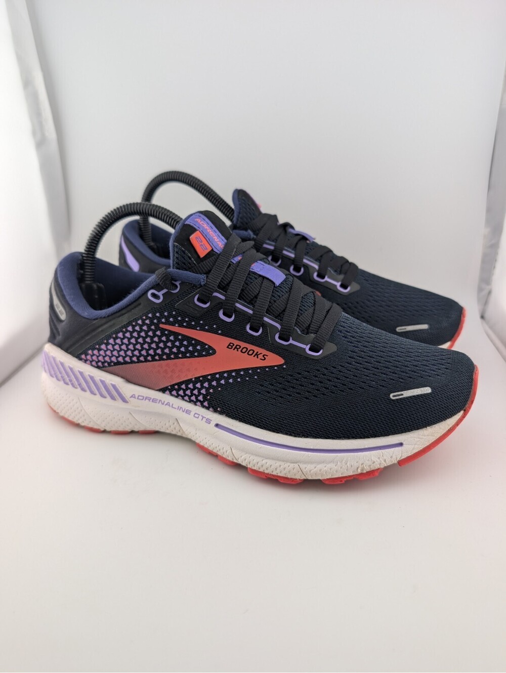 Brooks Women's Size 8 Adrenaline GTS 22 Road Running Shoes Black Pink Purple